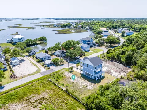 277 Little Kinston Rd, Surf City, NC 28445