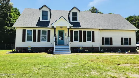100 E Robin Ct, South Mills, NC 27976