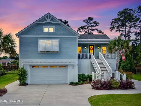 971 Softwind Way, Southport, NC 28461