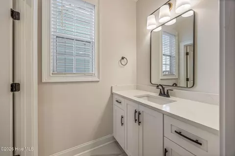 Bath - 827 Whitney Shoals Rd, Evans, GA 30809 photo 5 of 11