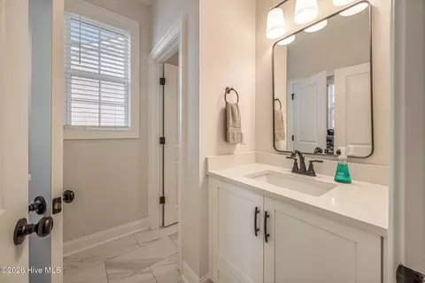 Bath - 827 Whitney Shoals Rd, Evans, GA 30809 photo 2 of 11
