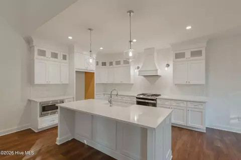 Kitchen - 7 Calhoun Ln, Pinehurst, NC 28374 photo 2 of 2