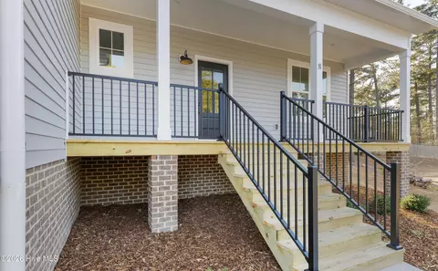 Exterior - 7 Calhoun Ln, Pinehurst, NC 28374 photo 2 of 2