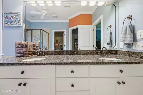 Bath - 74 Hannah Dr, Chocowinity, NC 27817 photo 2 of 4