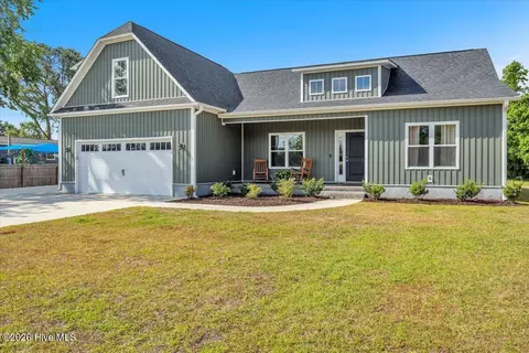 172 Lea Dr, Hampstead, NC 28443