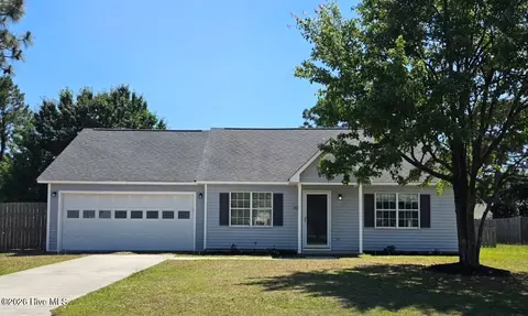 811 Gordon Woods Rd, Wilmington, NC 28411