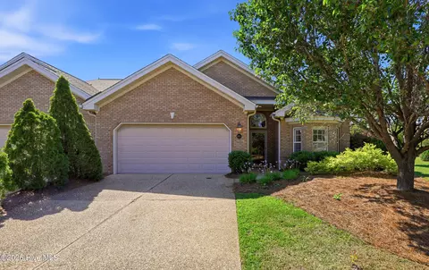 820 Beachwalk Dr, Winnabow, NC 28479