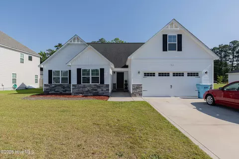 513 Ginn St, Jacksonville, NC 28540