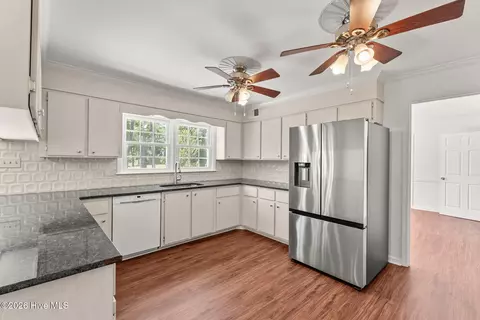 Kitchen - 3546 Pebble Beach Dr, Martinez, GA 30907 photo 2 of 6