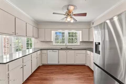 Kitchen - 3546 Pebble Beach Dr, Martinez, GA 30907 photo 3 of 6