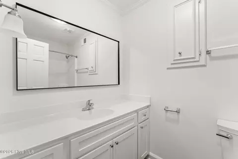 Bath - 3546 Pebble Beach Dr, Martinez, GA 30907 photo 2 of 7