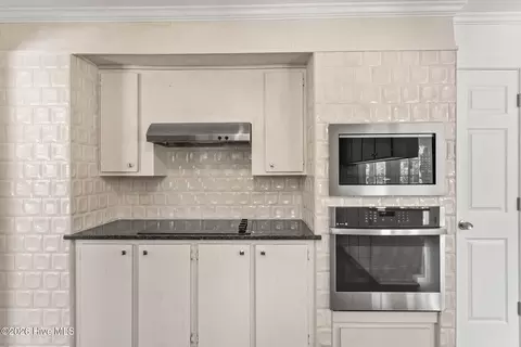 Kitchen - 3546 Pebble Beach Dr, Martinez, GA 30907 photo 5 of 6