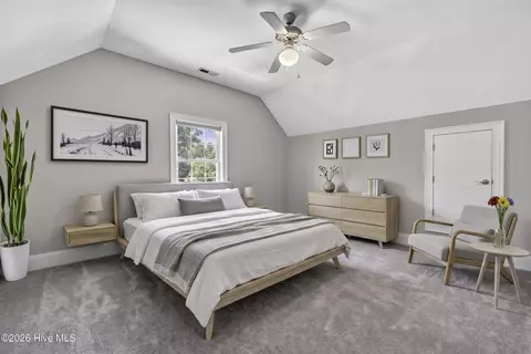 Bedroom - 134 Wild Berry Ln, Hampstead, NC 28443 photo 6 of 7