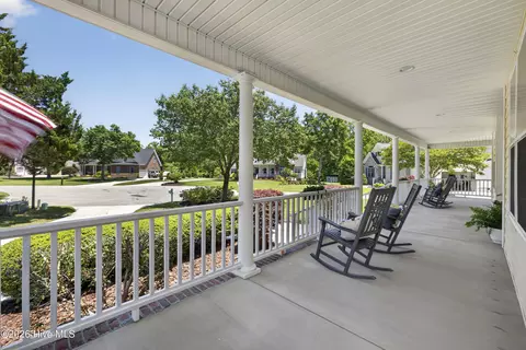 Exterior - 134 Wild Berry Ln, Hampstead, NC 28443 photo 2 of 10