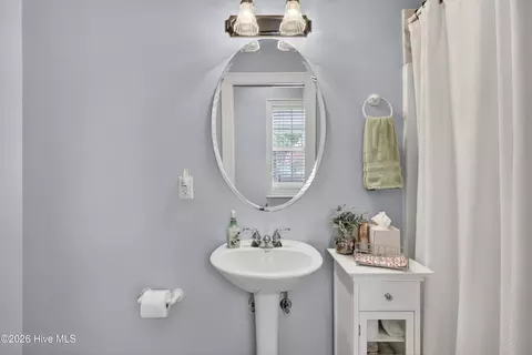 Bath - 134 Wild Berry Ln, Hampstead, NC 28443 photo 6 of 6