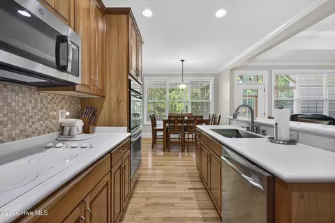 Kitchen - 134 Wild Berry Ln, Hampstead, NC 28443 photo 4 of 4