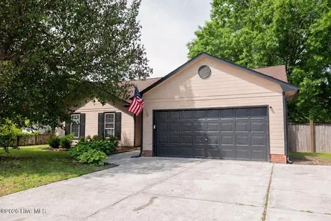 803 Mandarin Trl, Jacksonville, NC 28540