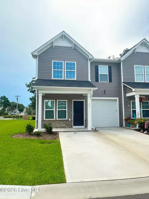 351 Trevally Ct, Southport, NC 28461