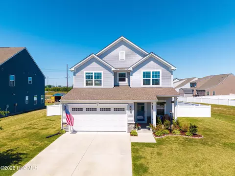 318 Green Lake Rd, Moyock, NC 27958