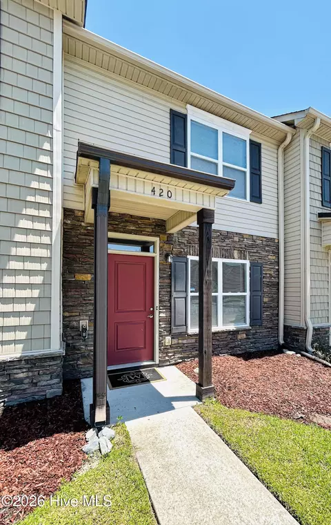 420 Sullivan Loop Rd, Midway Park, NC 28544