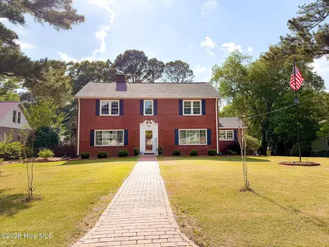 612 S Mcneill St, Carthage, NC 28327