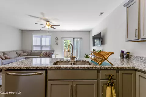 152 Aspen Rd, Hampstead, NC 28443 photo 11