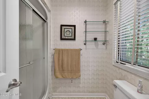 Bath - 100 Wedge Rd, Hampstead, NC 28443 photo 5 of 5