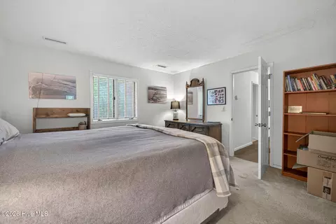 Bedroom - 100 Wedge Rd, Hampstead, NC 28443 photo 5 of 7