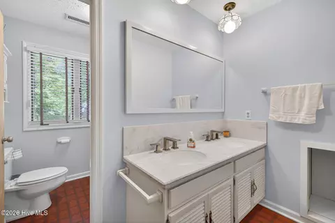 Bath - 100 Wedge Rd, Hampstead, NC 28443 photo 2 of 5