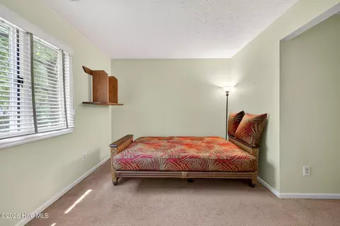 Bedroom - 100 Wedge Rd, Hampstead, NC 28443 photo 4 of 7