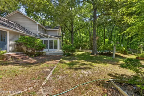 Exterior - 100 Wedge Rd, Hampstead, NC 28443 photo 10 of 17