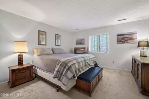 Bedroom - 100 Wedge Rd, Hampstead, NC 28443 photo 7 of 7