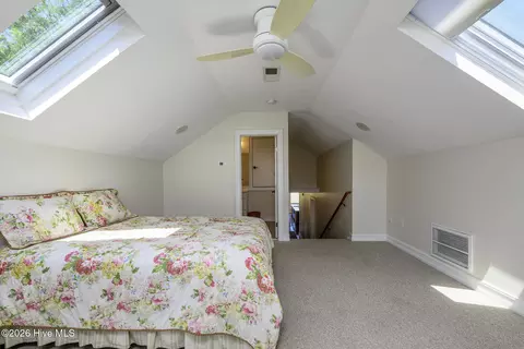 Bedroom - 5711 Sloop Ct, New Bern, NC 28560 photo 8 of 8