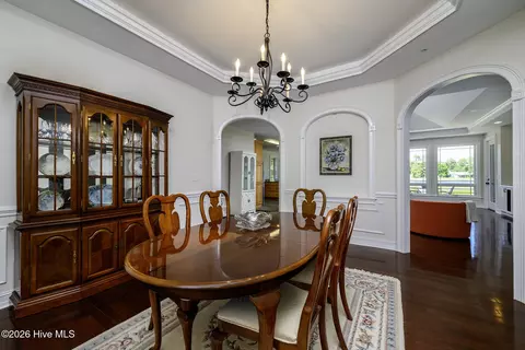 Dining - 5711 Sloop Ct, New Bern, NC 28560 photo 1 of 4