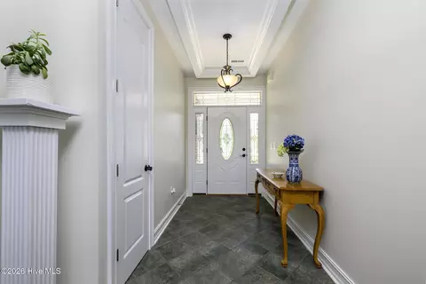 Entry Way - 5711 Sloop Ct, New Bern, NC 28560 photo 1 of 2