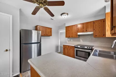 Kitchen - 3214 Sylvester Dr, Augusta, GA 30906 photo 4 of 4