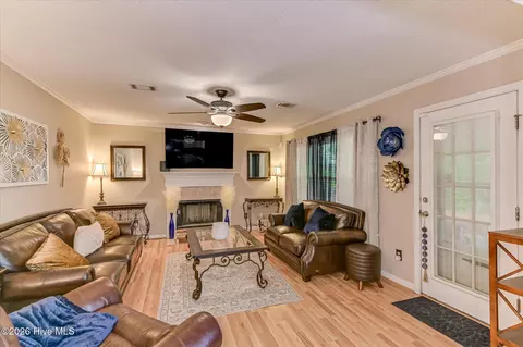 Living - 4683 Walnut Hill Dr, Evans, GA 30809 photo 1 of 2