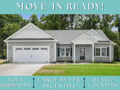 308 Creeks Edge Dr, Pikeville, NC 27863