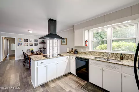 Kitchen - 2902 Mayfair Rd, Augusta, GA 30909 photo 1 of 4