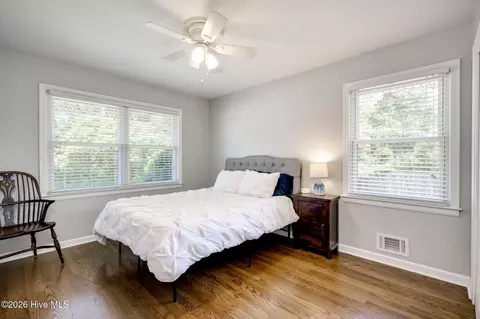 Bedroom - 2902 Mayfair Rd, Augusta, GA 30909 photo 5 of 8