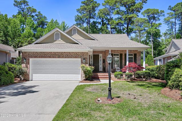 1111 Congressional Ln, Wilmington, NC 28411