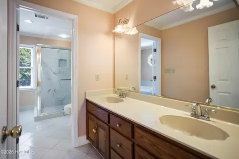 Bath - 853 Sparkleberry Rd, Evans, GA 30809 photo 7 of 13