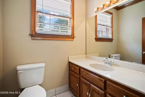 Bath - 853 Sparkleberry Rd, Evans, GA 30809 photo 1 of 13