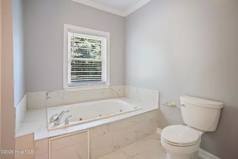 Bath - 853 Sparkleberry Rd, Evans, GA 30809 photo 3 of 13