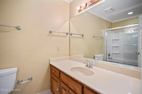 Bath - 853 Sparkleberry Rd, Evans, GA 30809 photo 12 of 13