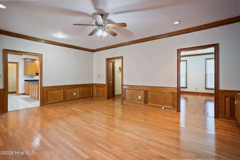 Living - 853 Sparkleberry Rd, Evans, GA 30809 photo 6 of 13