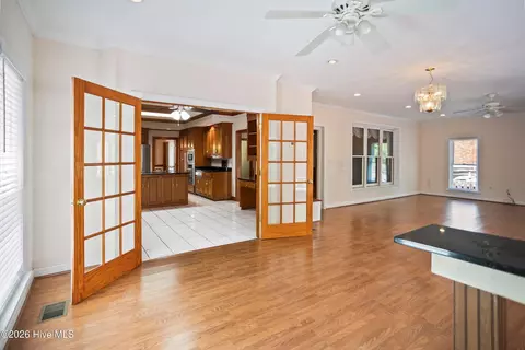 Living - 853 Sparkleberry Rd, Evans, GA 30809 photo 13 of 13
