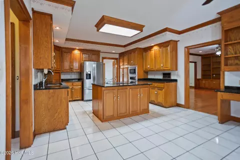Kitchen - 853 Sparkleberry Rd, Evans, GA 30809 photo 1 of 8
