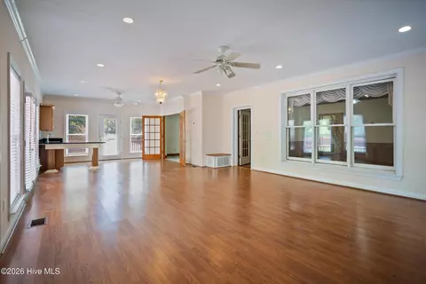 Living - 853 Sparkleberry Rd, Evans, GA 30809 photo 10 of 13