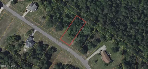 1610 Caracara Dr, New Bern, NC 28560
